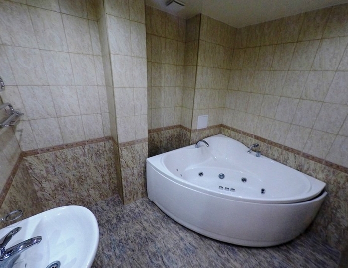 4  мест. 3-комн. апартамент - Отель «Дом Москвы» Сухум